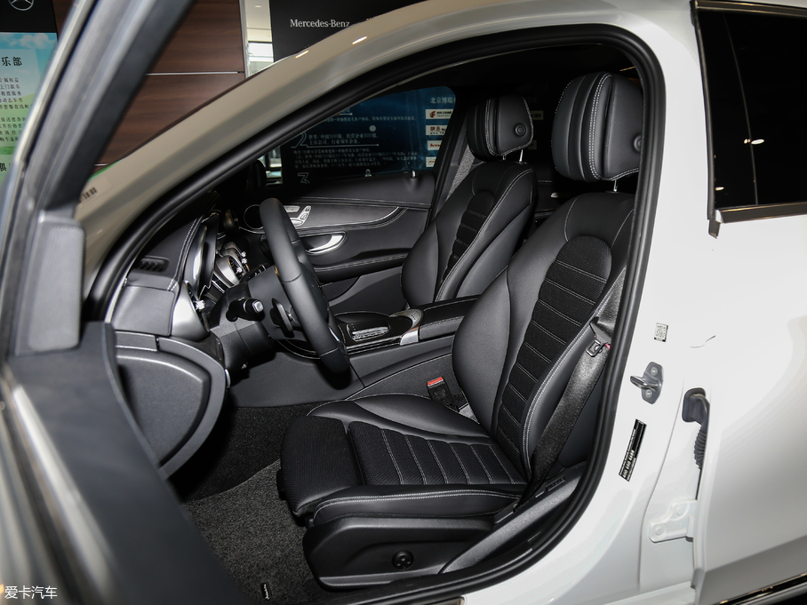 2019YC Ŀ C 260 L