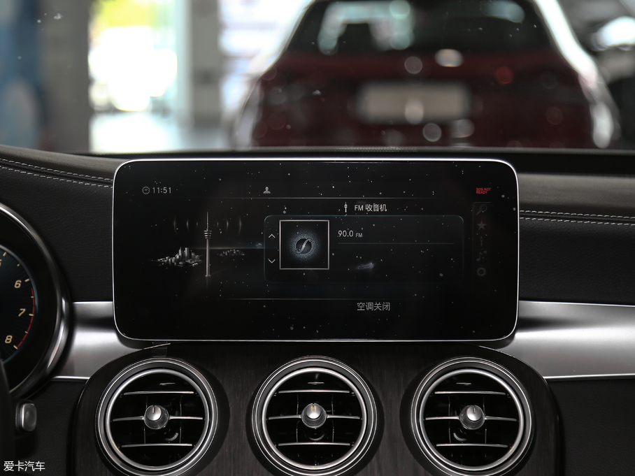 2019YC Ŀ C 260 L