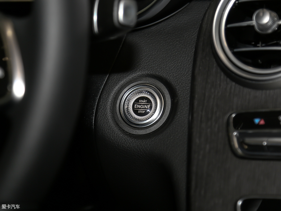 2019YC Ŀ C 260 L