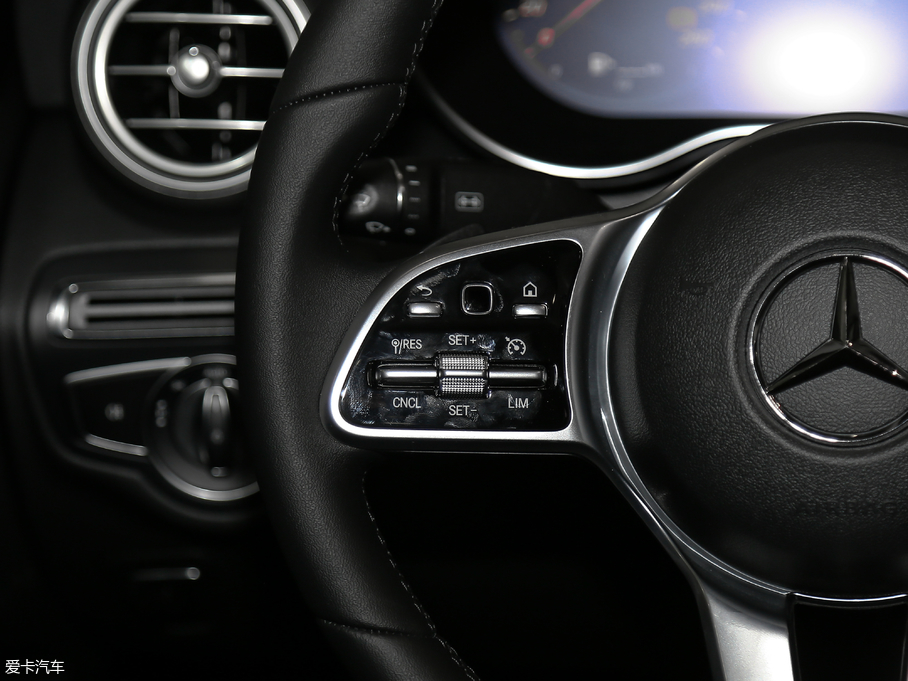 2019YC Ŀ C 260 L