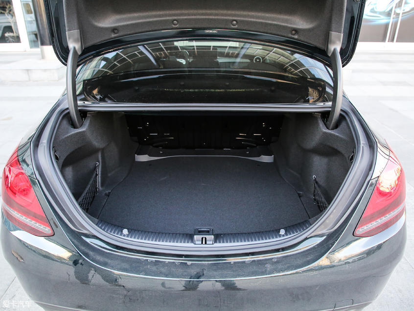 北京奔馳2019款奔馳C級