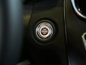 2019款C 260 L 4MATIC 中控区