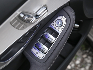 2019C 260 \Ӱ {܇ƅ^	