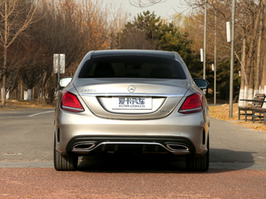 2019款C 260 L 运动版 正后	