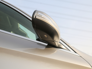 2019C 260 L \Ӱ (ji)^