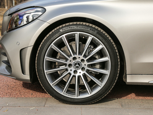 2019C 260 L \(yn)(dng) ݆Ȧ