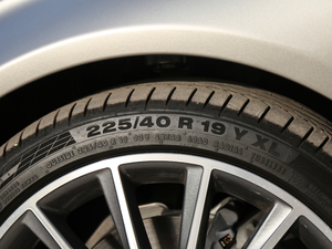 2019C 260 L \(yn)(dng) ݆̥ߴ