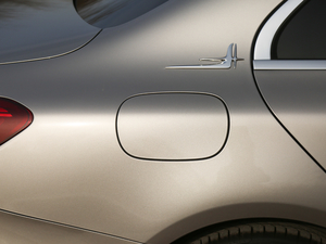 2019C 260 L \Ӱ (ji)^