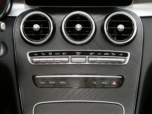 2019C 260 L \Ӱ {(dio){(dio)(ji)