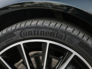 2019C 260 \(yn)Ӱ 4MATIC ݆̥Ʒ