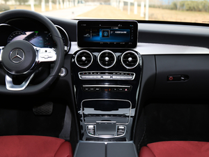 2019款C 260 运动版 4MATIC 中控台