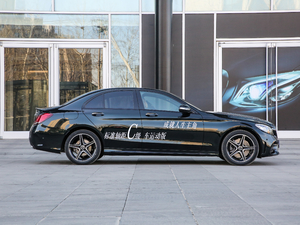 2019款C 260 运动版 4MATIC 整体外观