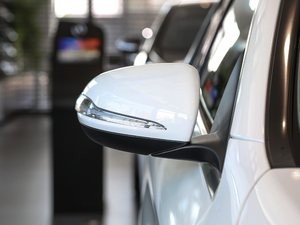 2019Ŀ C 260 L \Ӱ ^