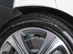 2019Ŀ C 260 L \(yn)(dng) ݆̥ߴ