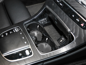 2019Ŀ C 260 L \Ӱ g