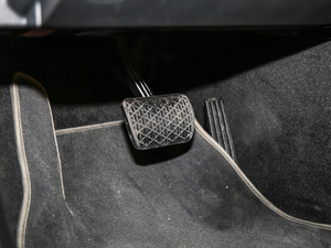 2019Ŀ C 260 L \Ӱ п؅^