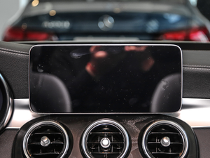 2019Ŀ C 260 L \Ӱ п_@ʾ