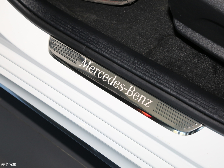 2019YE E 200 L \(yn)