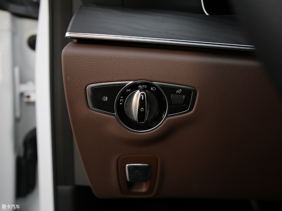 2019YE(j) E 260L \(yn)(dng)