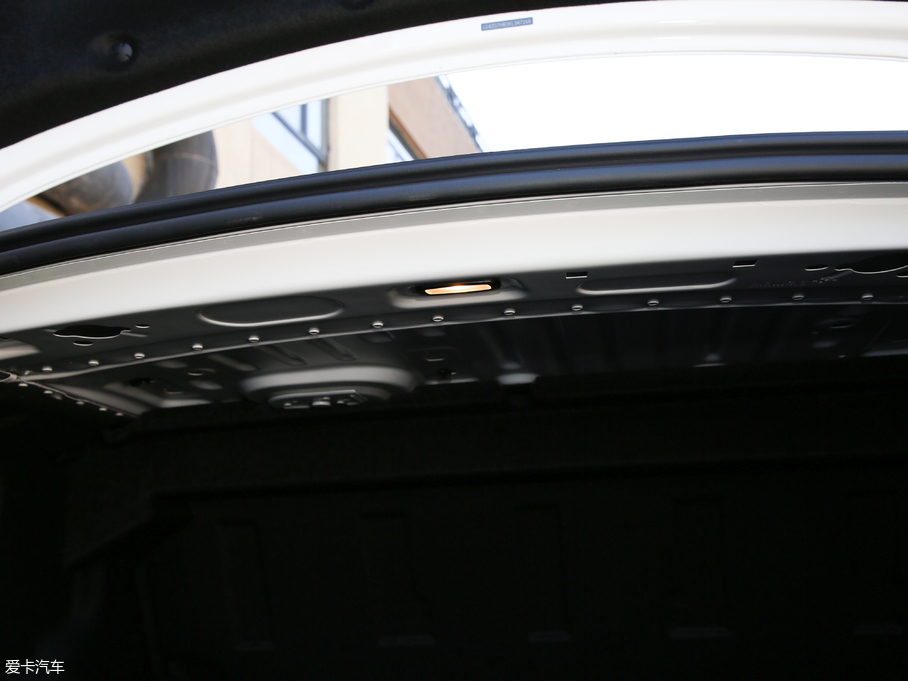 2019YE(j) E 260L \(yn)(dng)