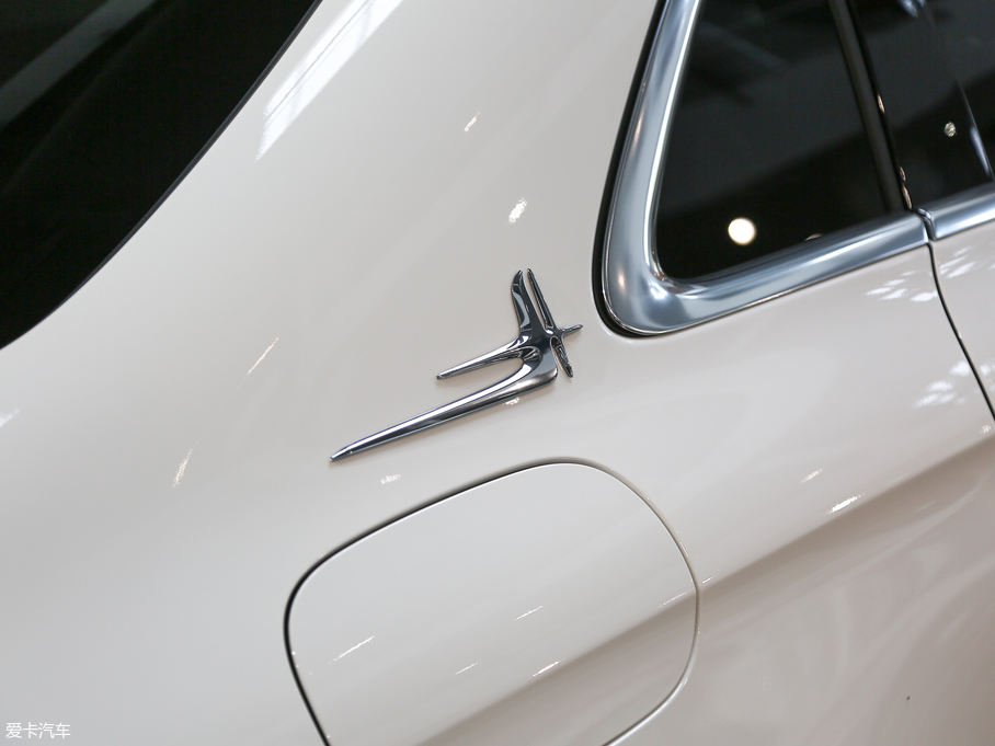 2019YE E 260 L 4MATIC \