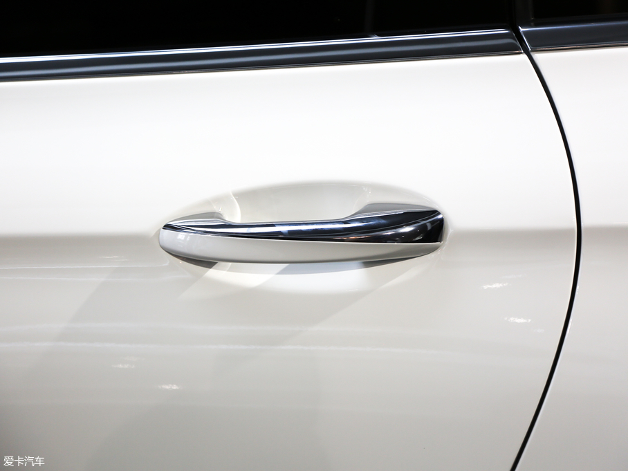 2019YE E 260 L 4MATIC \