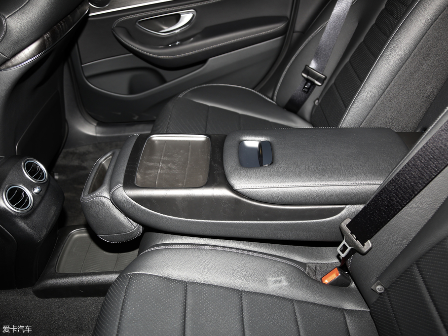 2019YE E 260 L 4MATIC \(yn)