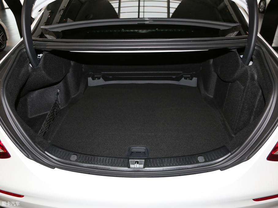 2019YE E 260 L 4MATIC \