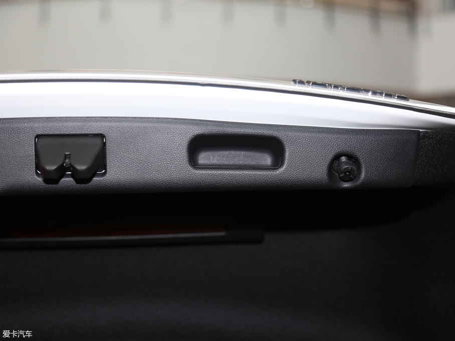 2019YE E 260 L 4MATIC \