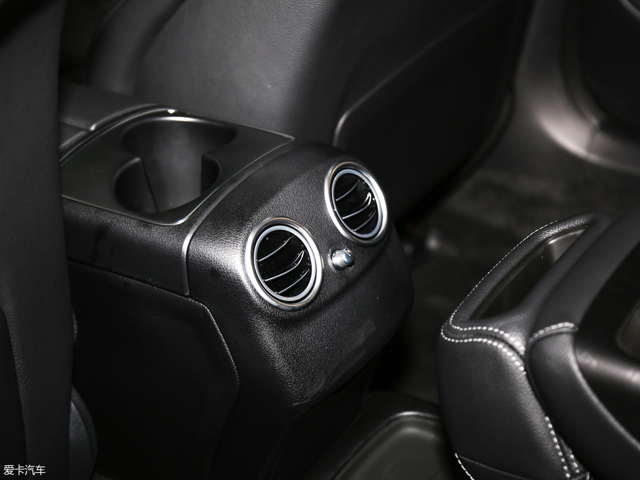 2019��YE�� E 260 L 4MATIC �\(y��n)����