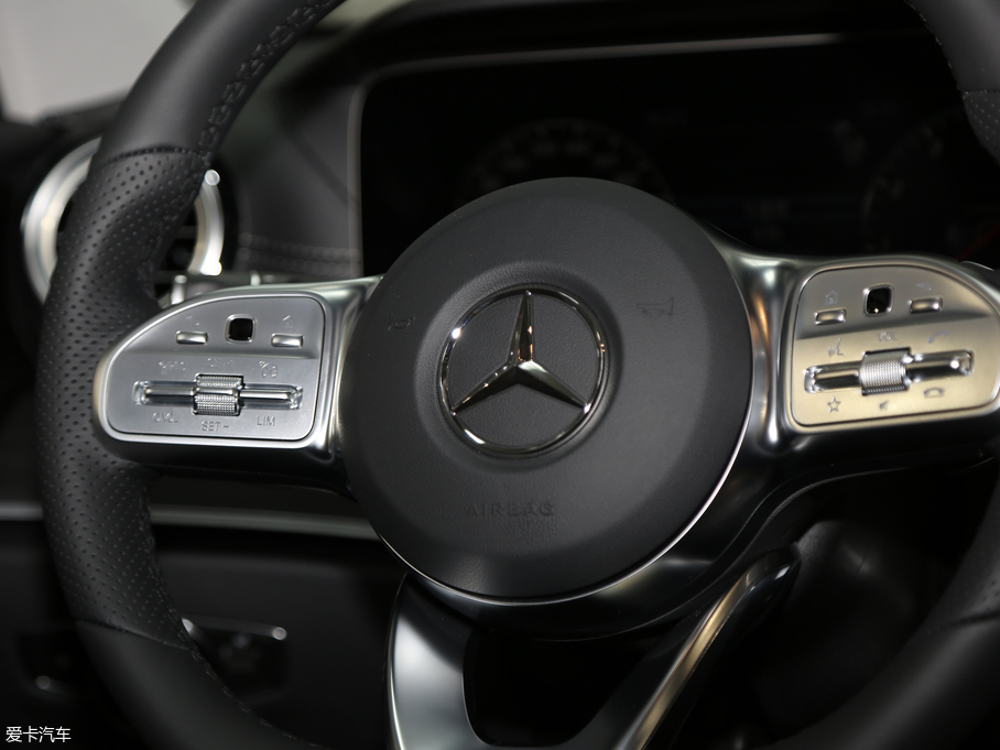 2019��YE�� E 260 L 4MATIC �\����