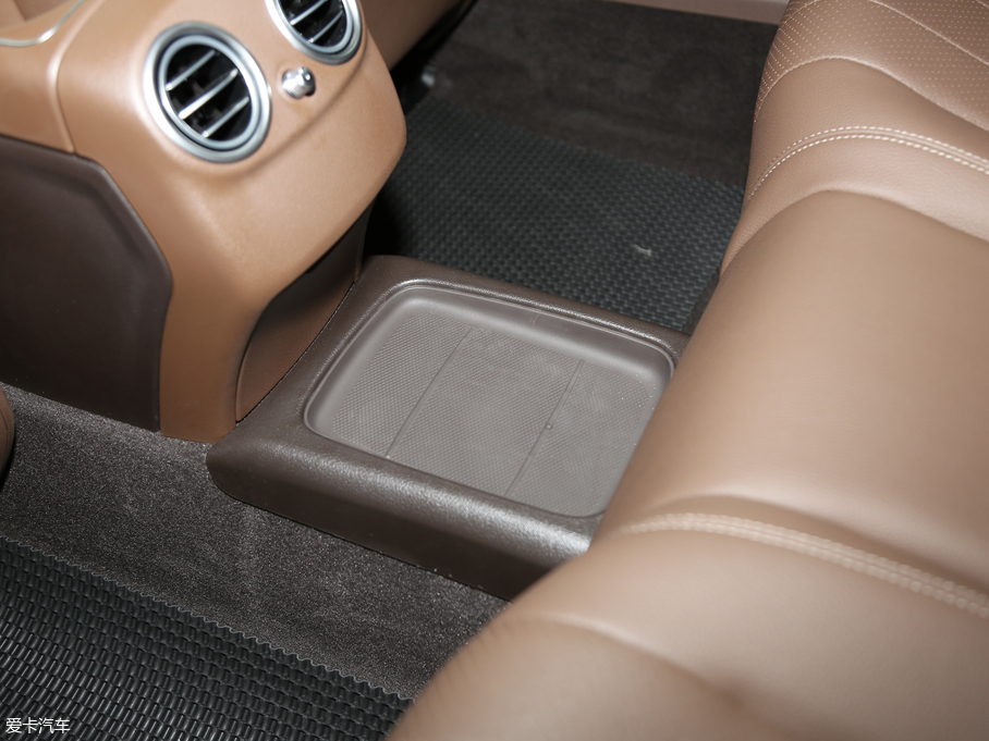 2019��YE�� E 260L 