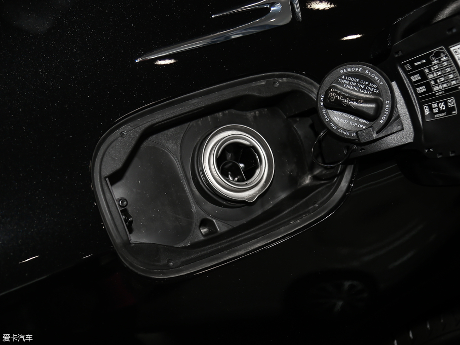 2019YE Ŀ E 300 L r