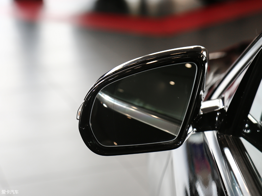 2019YE(j) Ŀ E 300 L r(sh)