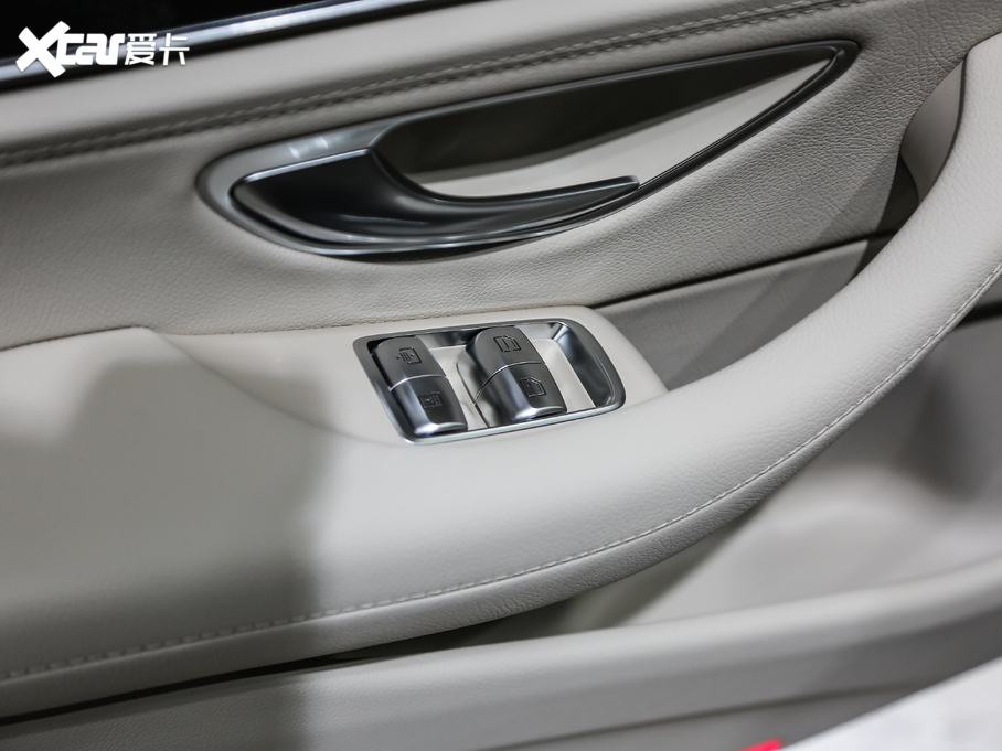 2019YE(j) E 300 L A