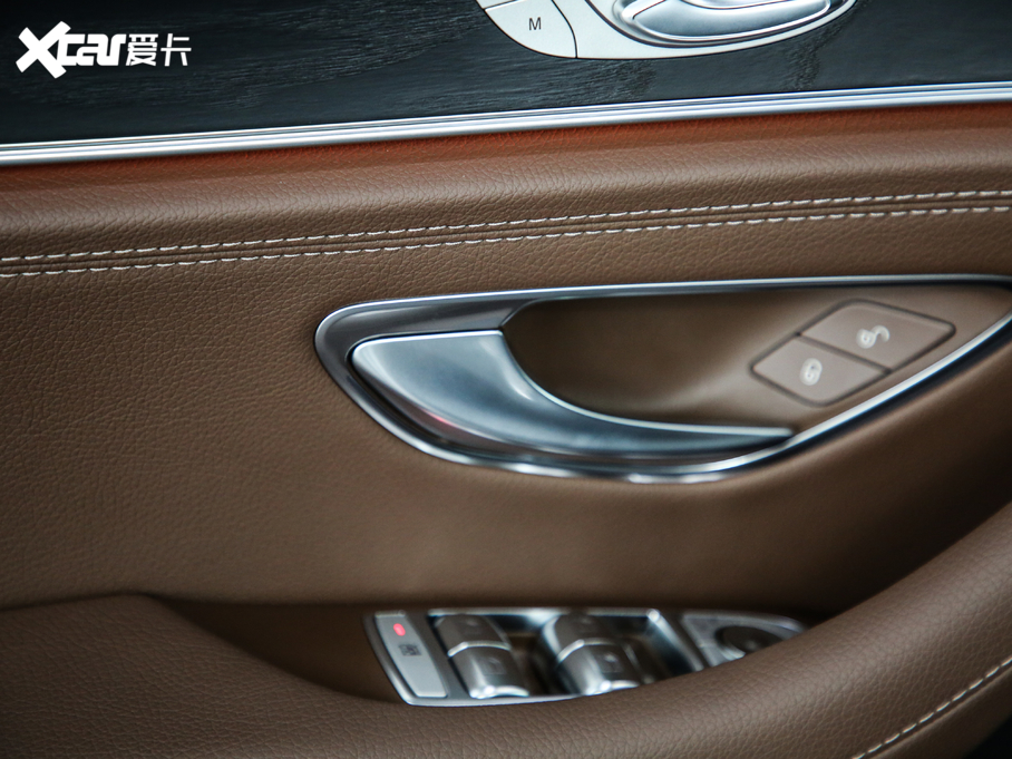 2019YE Ŀ E 300 L \ӕr