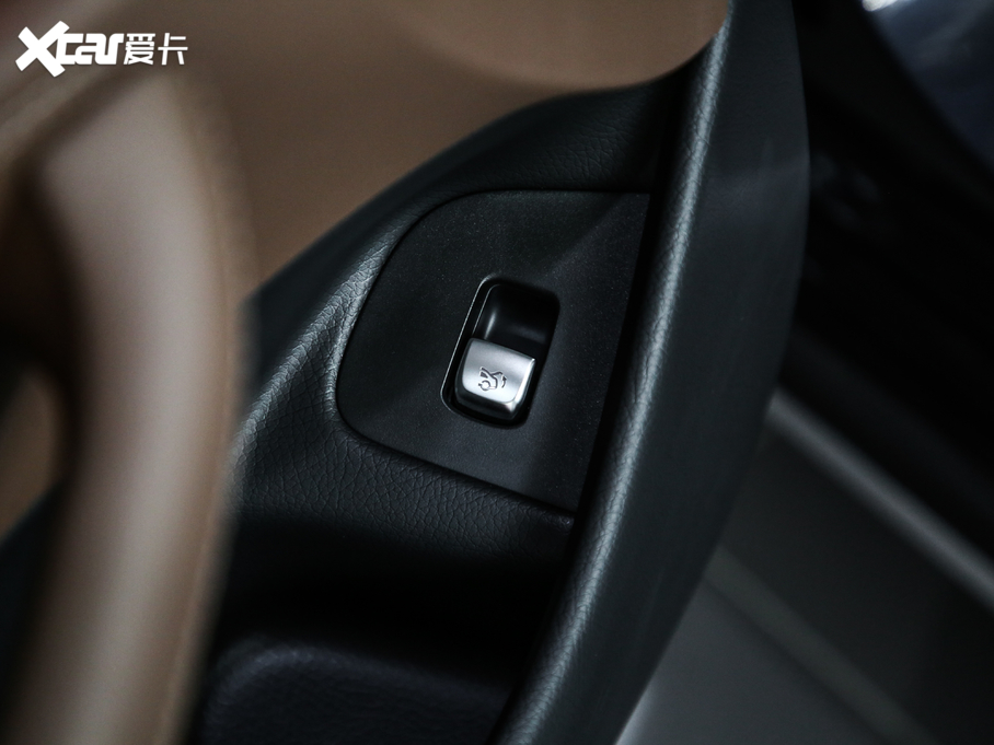 2019YE Ŀ E 300 L \ӕr