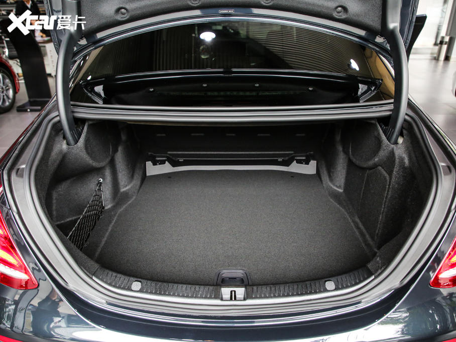 2019YE Ŀ E 300 L \ӕr