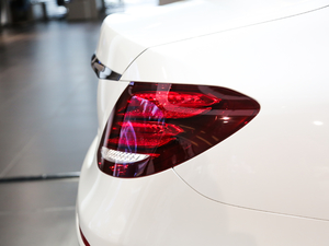 2019E 260 L 4MATIC \ (ji)^