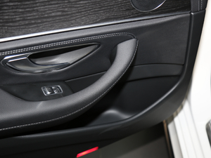 2019E 260 L 4MATIC \ g