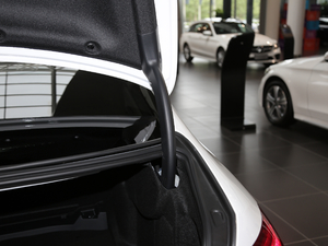 2019E 260 L 4MATIC \ g