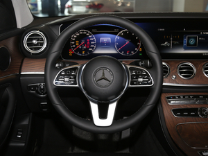 2019Ŀ E 300 L ʱ 