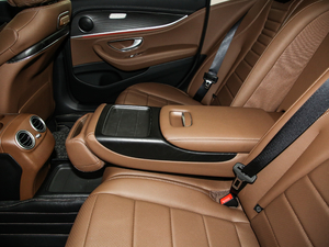 2019Ŀ E 300 L \ӕr g