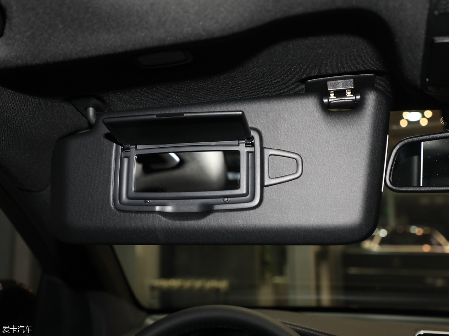 2019YGLC GLC 260 L 4MATICӸ