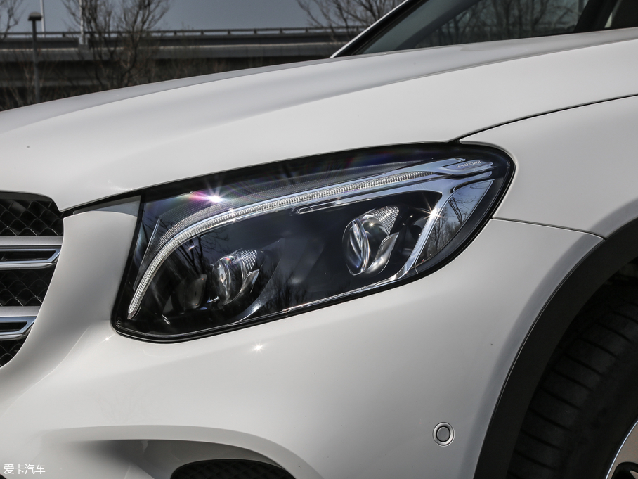 2019��YGLC GLC 300 L 4MATIC���A��