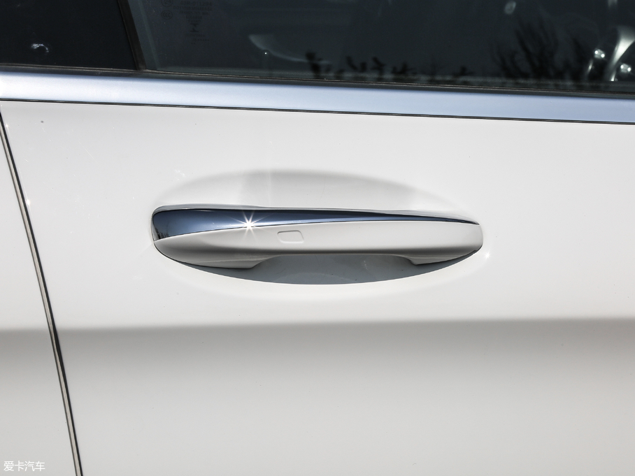 2019��YGLC GLC 300 L 4MATIC���A��