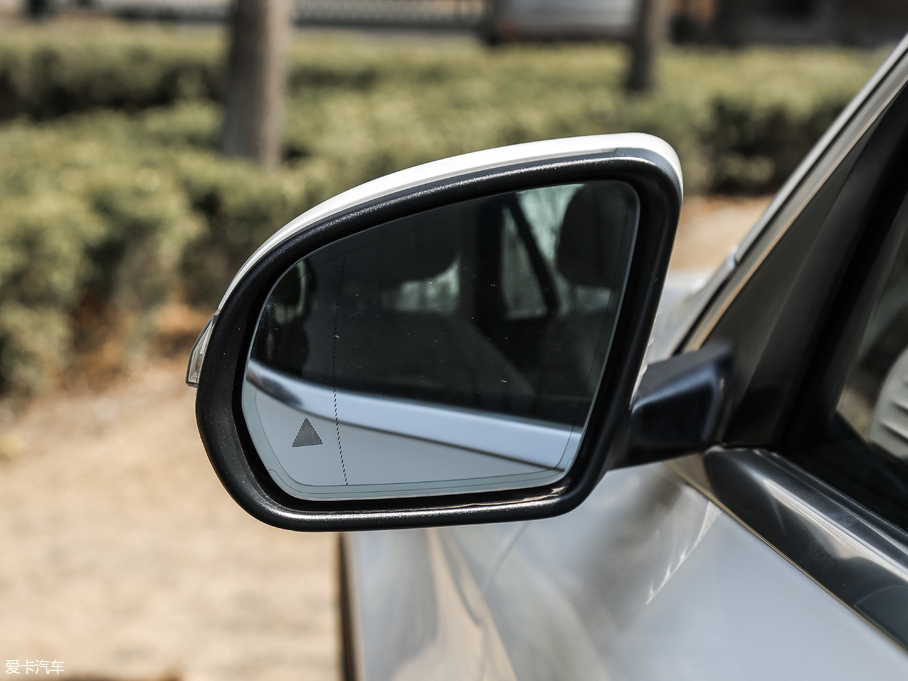 2019��YGLC GLC 300 L 4MATIC���A��