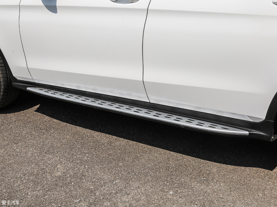 2019��YGLC GLC 300 L 4MATIC���A��