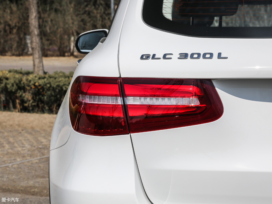 2019��YGLC GLC 300 L 4MATIC���A��