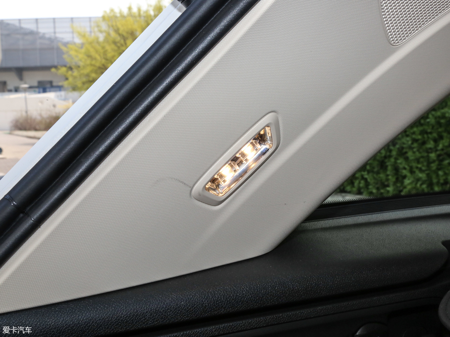 2019YGLC GLC 300 L 4MATICA